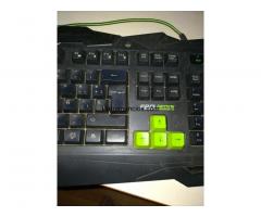 Teclado  gaming  20  € - 8/10