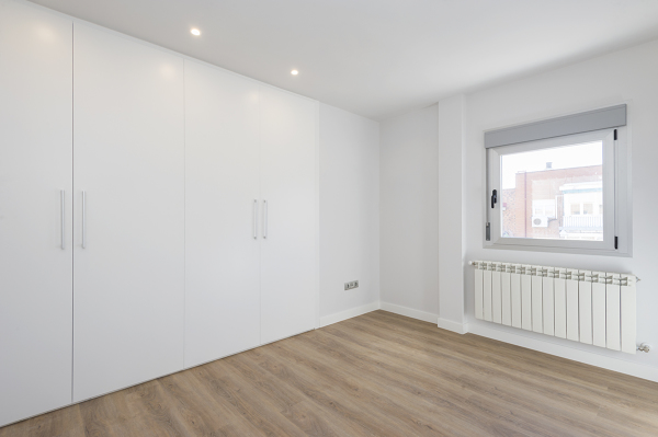 montaje de suelos de maderas laminados vinilo