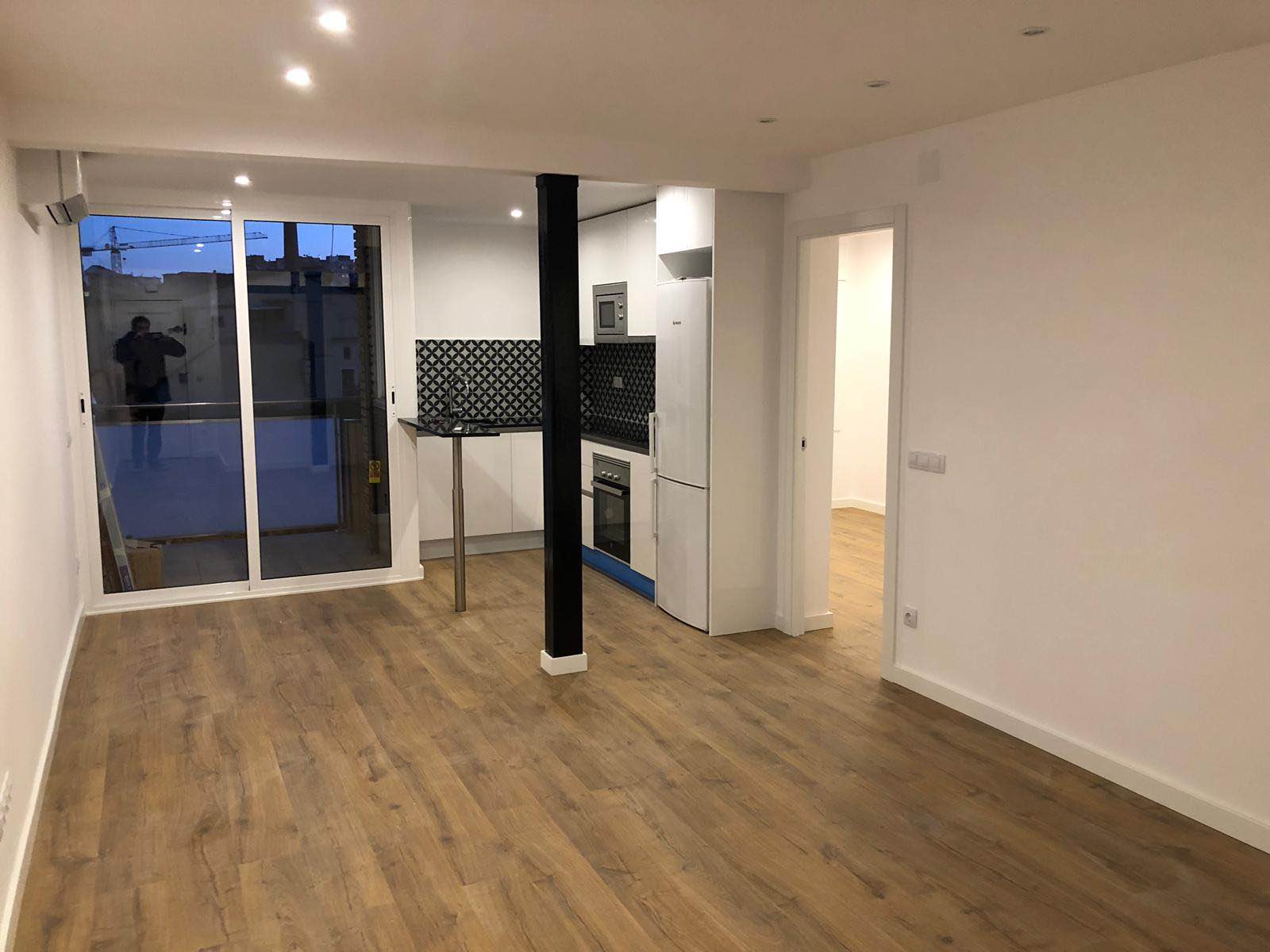 montaje de suelos de maderas laminados vinilo