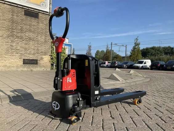 Transpaleta electrica ligera