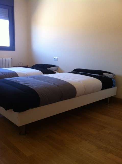 Vendo cama de 90 con somier y colchon