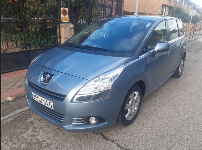 Peugeot – 5008