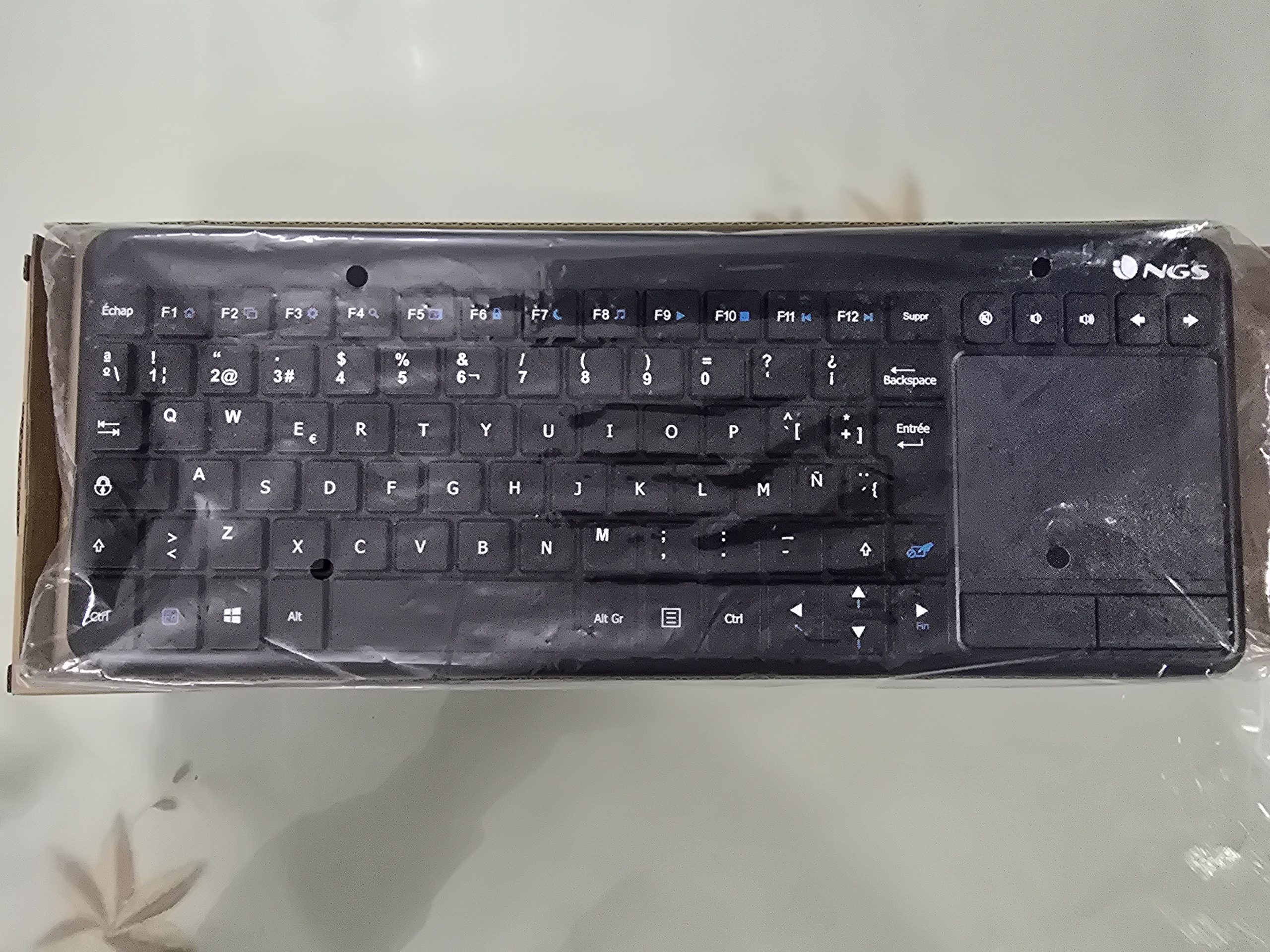Teclado inhalambrico nos nuevo