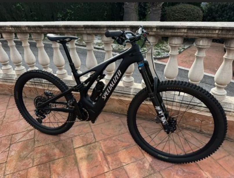 Specialized turbo levo comp carbón 2024