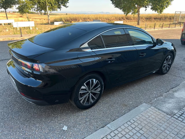 Peugeot 508 5P Allure Pack BlueHDi