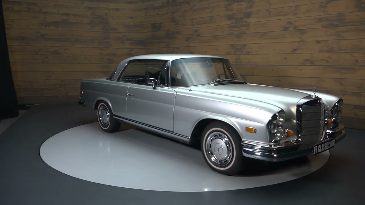 Coche clásico Mercedes