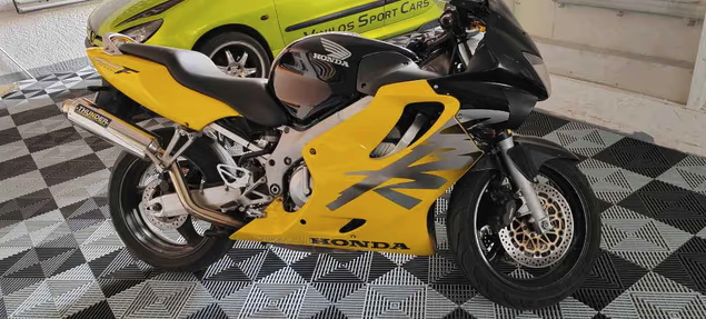 Honda – cbr 600 f
