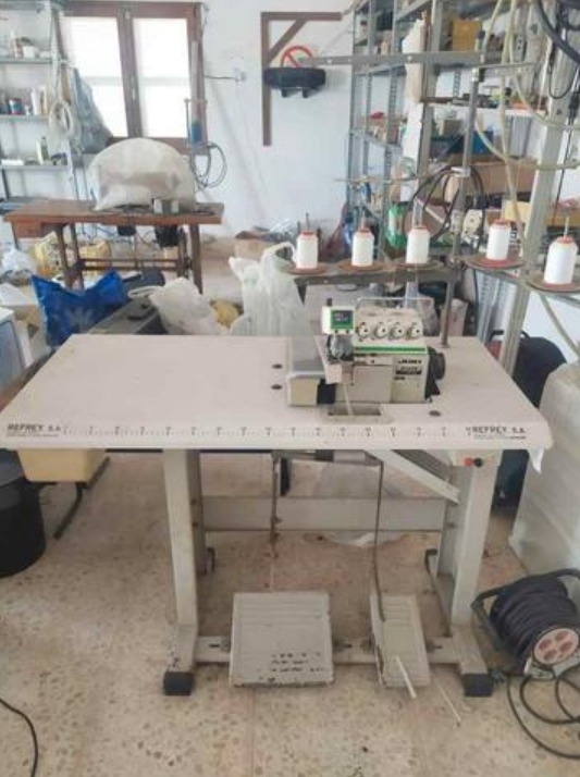 Maquina coser overlock 5 hilos juki