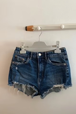 Short vaquero azul marino zara