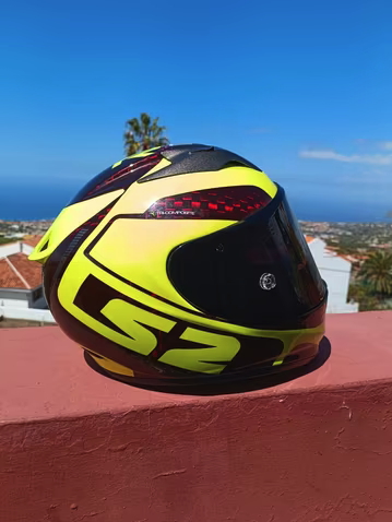 Casco ls2 carbono