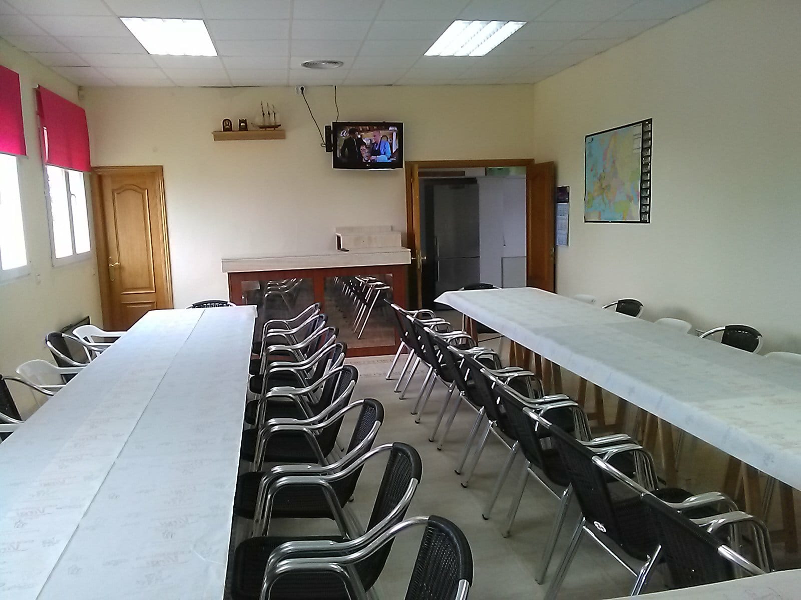 Se alquila salón por días para eventos