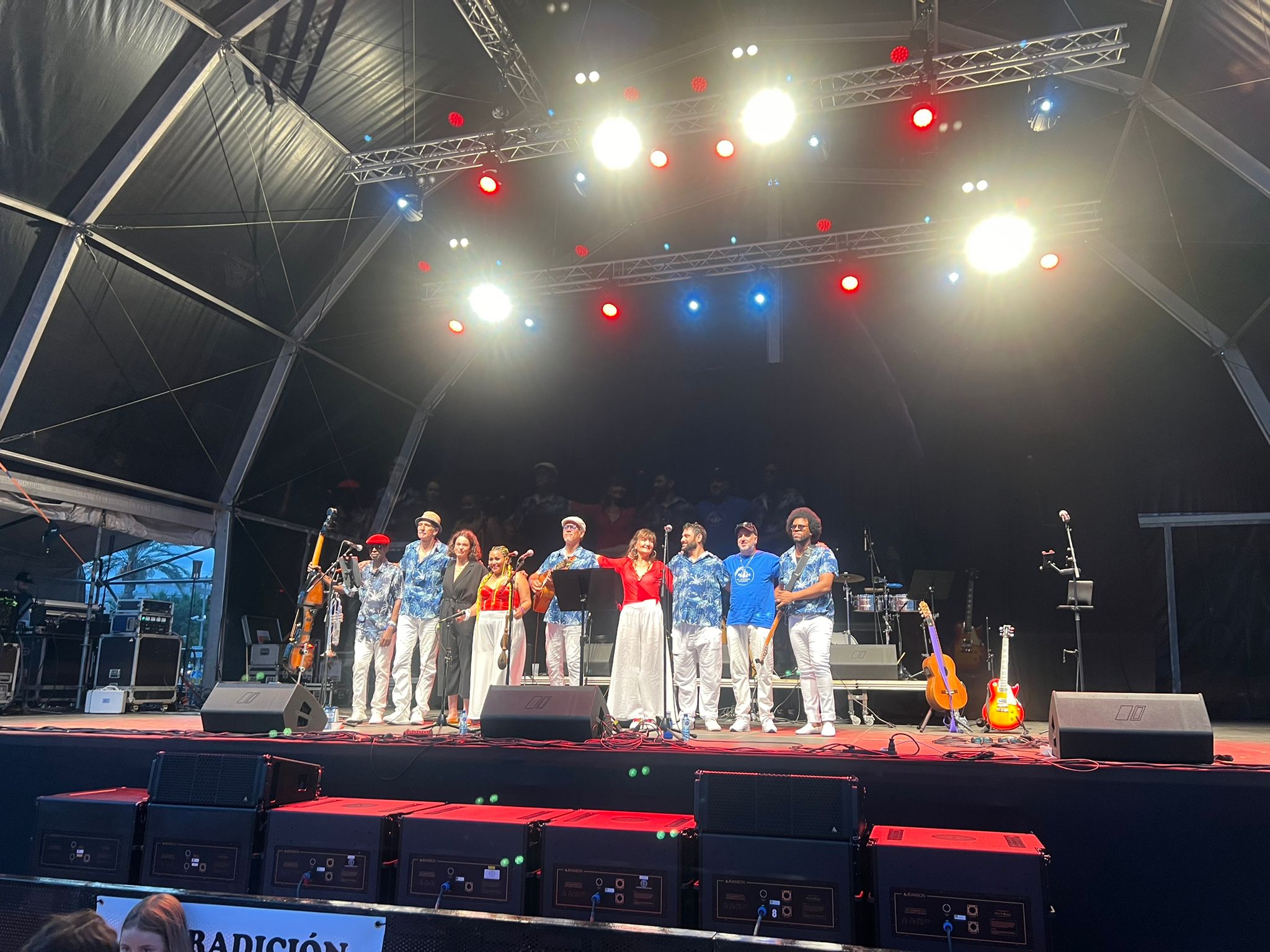 Conjunto tradicion cariñosa