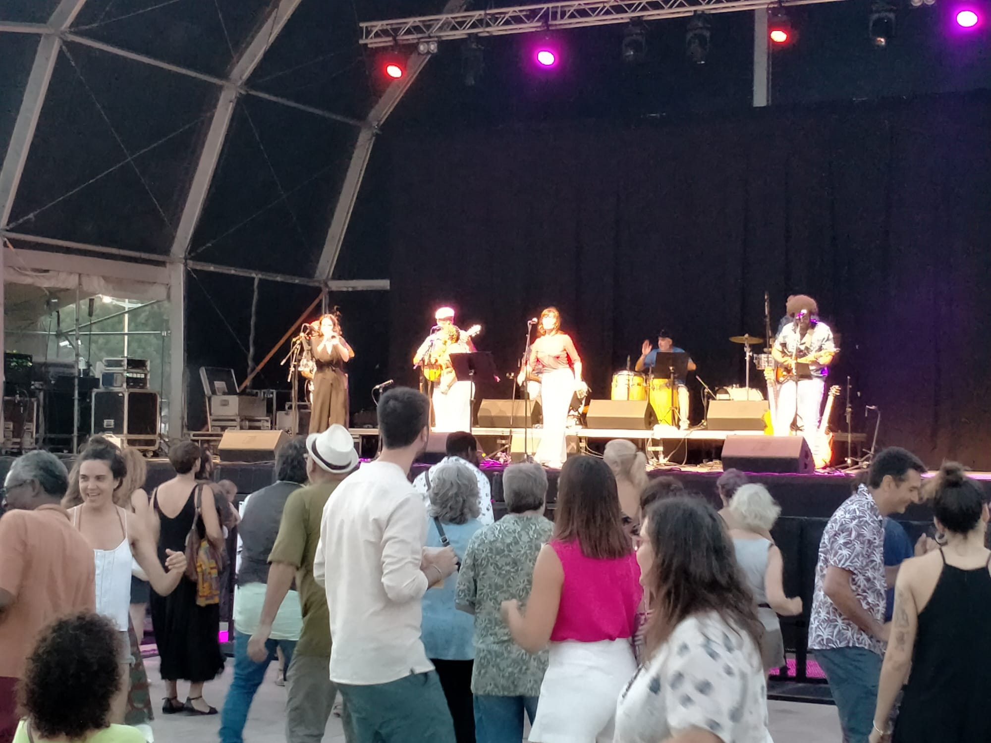 Conjunto tradicion cariñosa