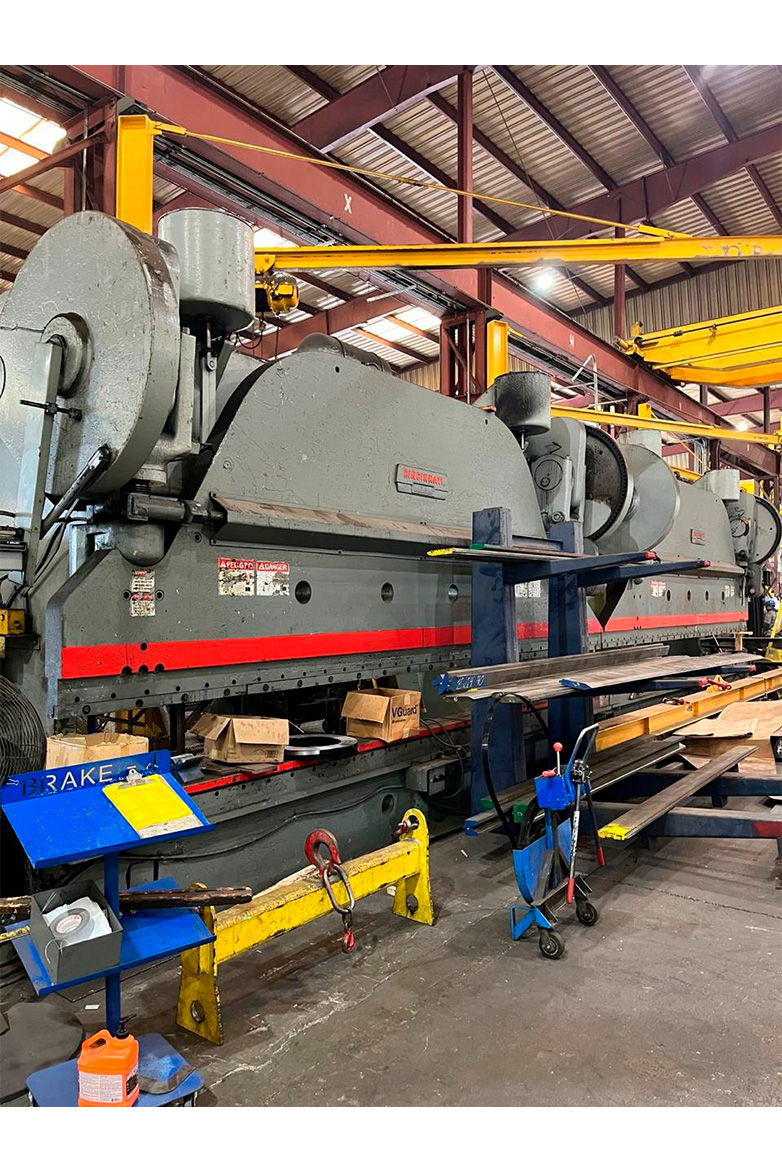 Dobladora cincinnati en tandem 44’ x 1500 ton usada en venta