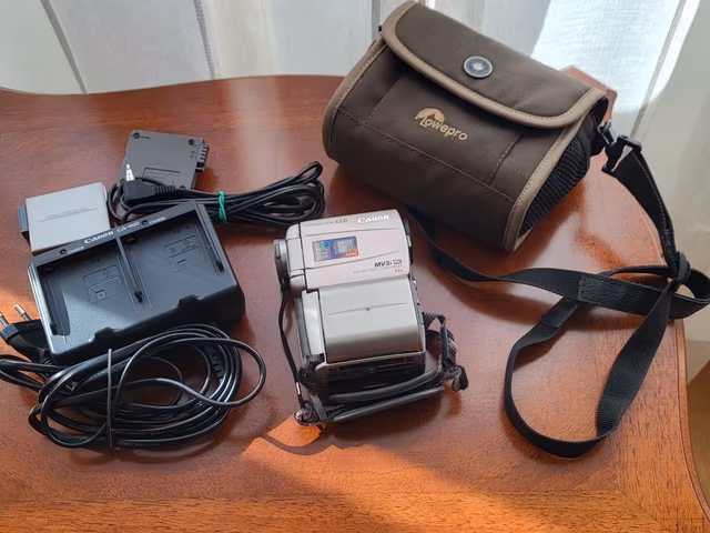 Camara video canon mv3i mc