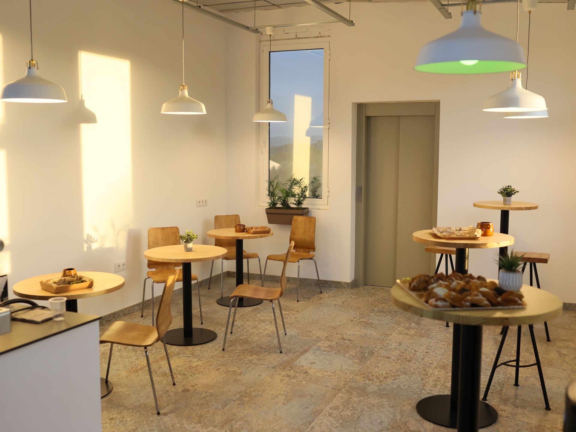 Alquiler espacios de trabajo en coworking – sant quirze del vallès