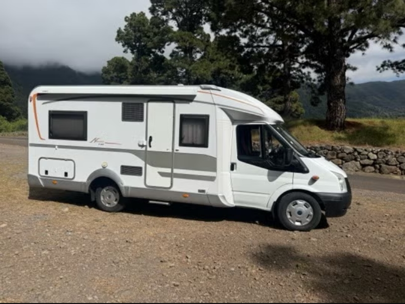 Autocarababa ford transit bustner nexxo 660
