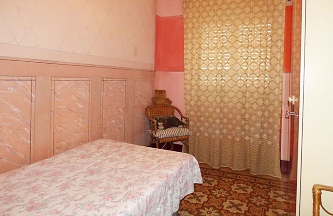 Casa plurifamiliar sin vecinos y con garajes en el centro de la ciudap