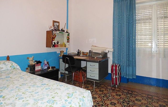 Casa plurifamiliar sin vecinos y con garajes en el centro de la ciudap