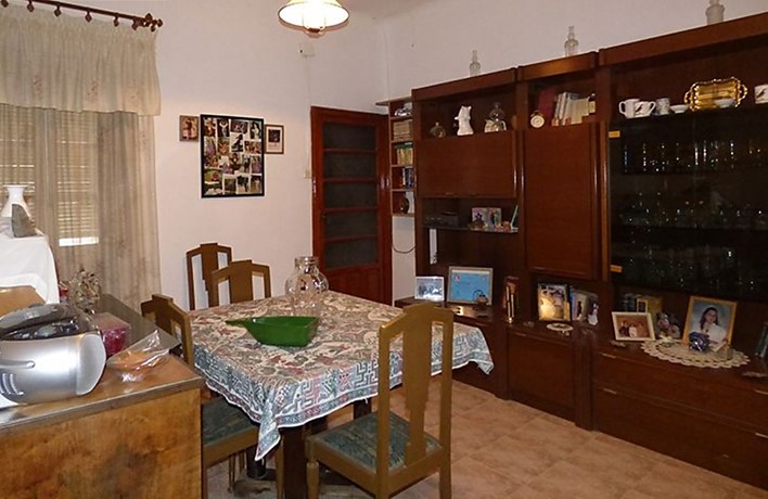 Casa plurifamiliar sin vecinos y con garajes en el centro de la ciudap