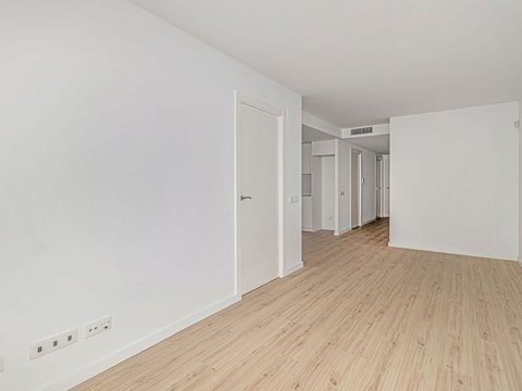 Instalador de suelos de maderas laminados vinilos spc