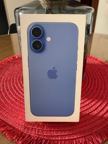 Iphone 16 azul nuevo