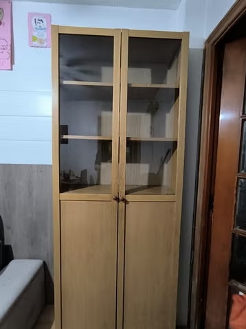 Mueble de madera