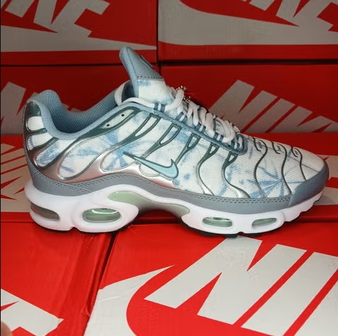 Nike tn plus